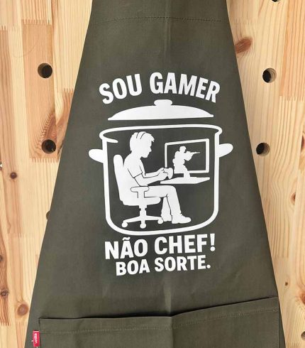 Avental personalizado verde com frase divertida Sou Gamer Não Chef Boa Sorte